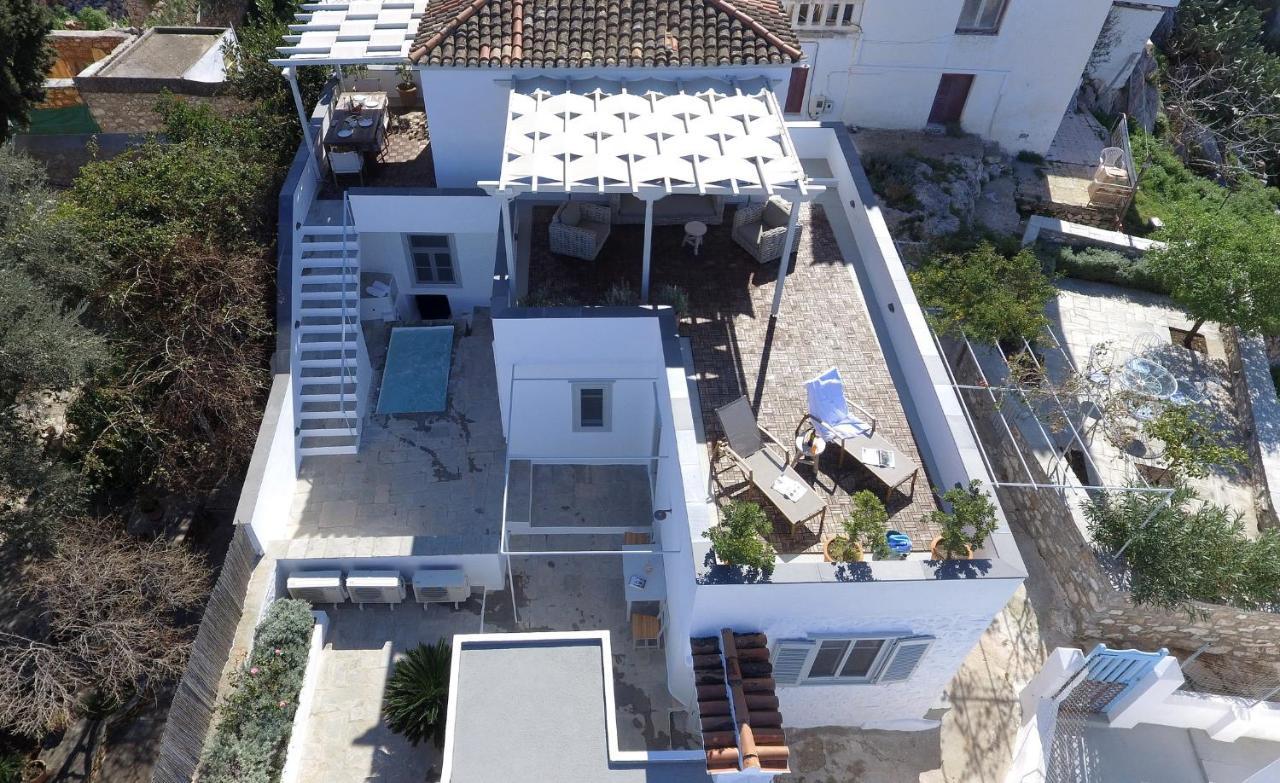 Loukia Villa *